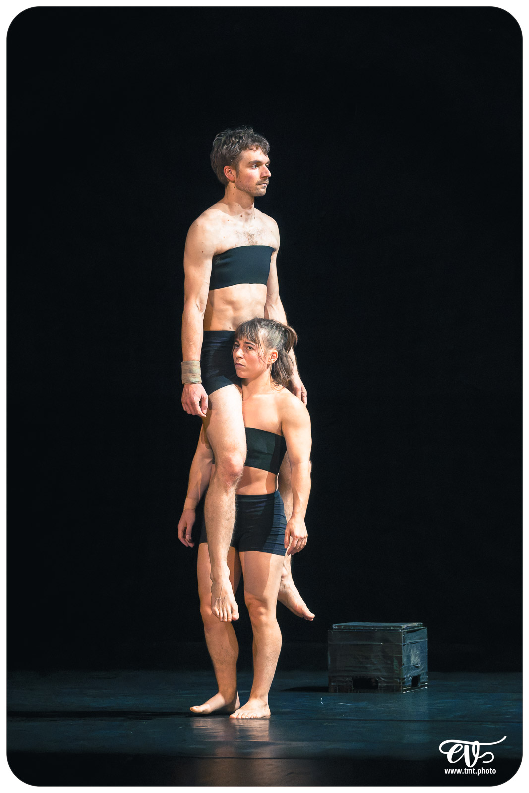 N.ORMES (AGATHE & ADRIEN)